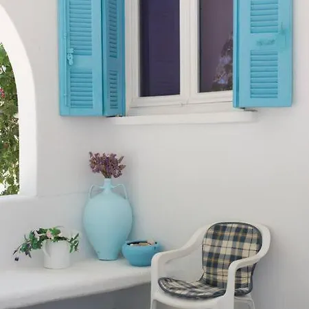 Feriehus Wave Lullaby, Peaceful Beachfront Retreat In Paros