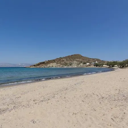 Holiday home Wave Lullaby, Peaceful Beachfront Retreat In Paros