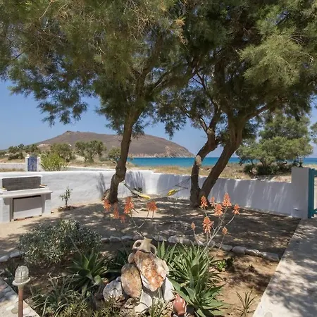 Holiday home Wave Lullaby, Peaceful Beachfront Retreat In Paros