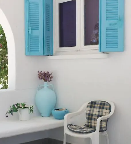 Casa de Férias Wave Lullaby, Peaceful Beachfront Retreat In Paros